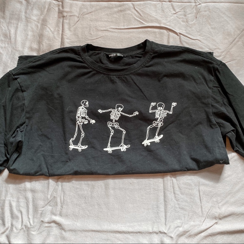 skeleton tee
